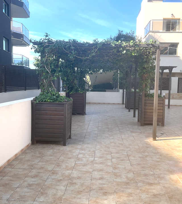 Resa Estates Ibiza for sale te koop santa Eularia beach apartment garden.png